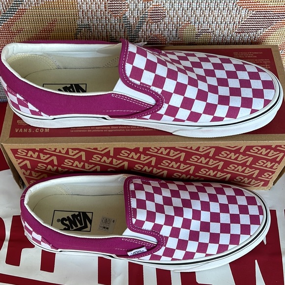 Vans Classic Slip-0n
(Checkerboard) Fuchsia Re VN000XG8AZY
Men’s Sneakers - Picture 3 of 16